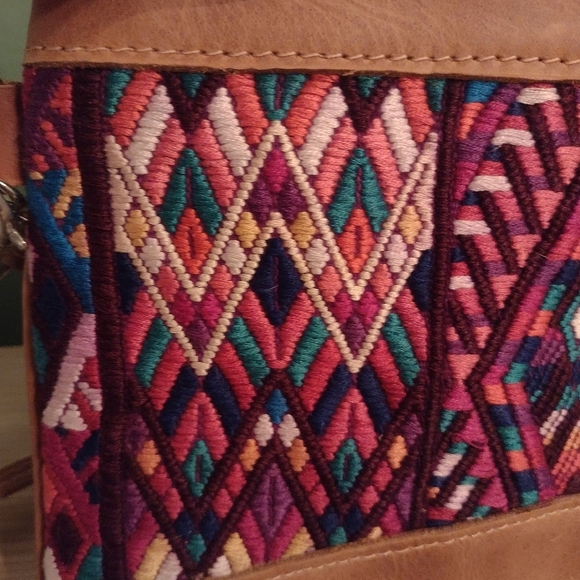 Mayan Fair Trade Guatemalan Handmade Crossbody - Picture 9 of 15